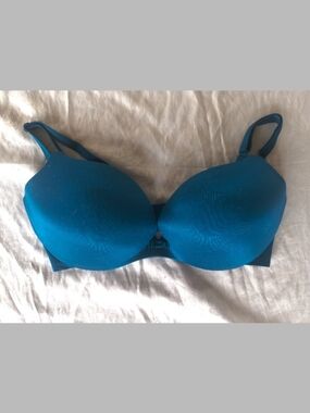 Victoria Secret Incredible Push Up Bra